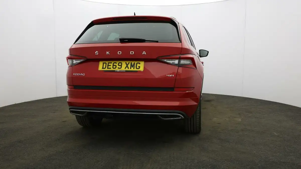 2019-skoda-kodiaq-20tdi-sportline-190ps-seats-scr-dsg-big-51