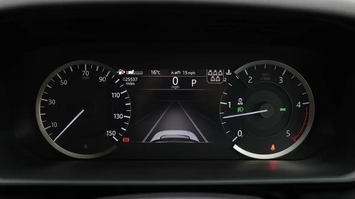2022-land-rover-discovery-30-d250-s-big-10