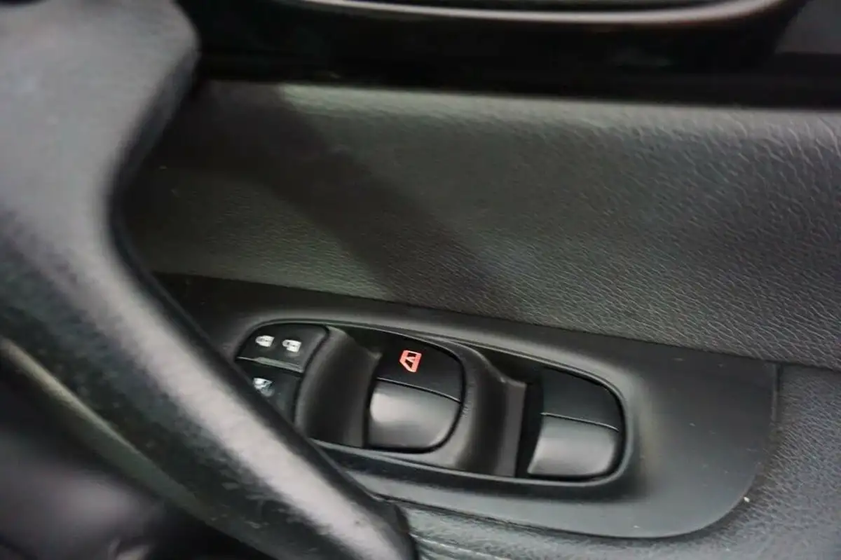 2016-nissan-qashqai-15dci-tekna-big-19