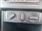 2015-volkswagen-polo-10-se-60ps-3d-small-9
