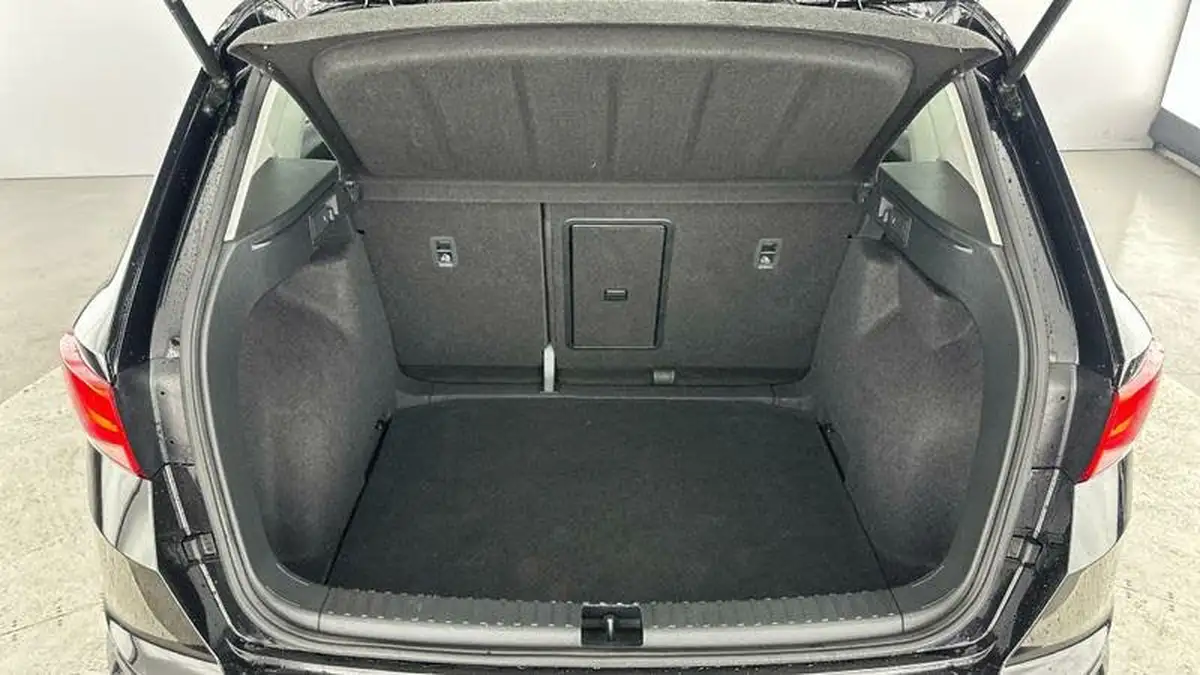 2024-seat-ateca-15-ecotsi-se-technology-dsg-big-31
