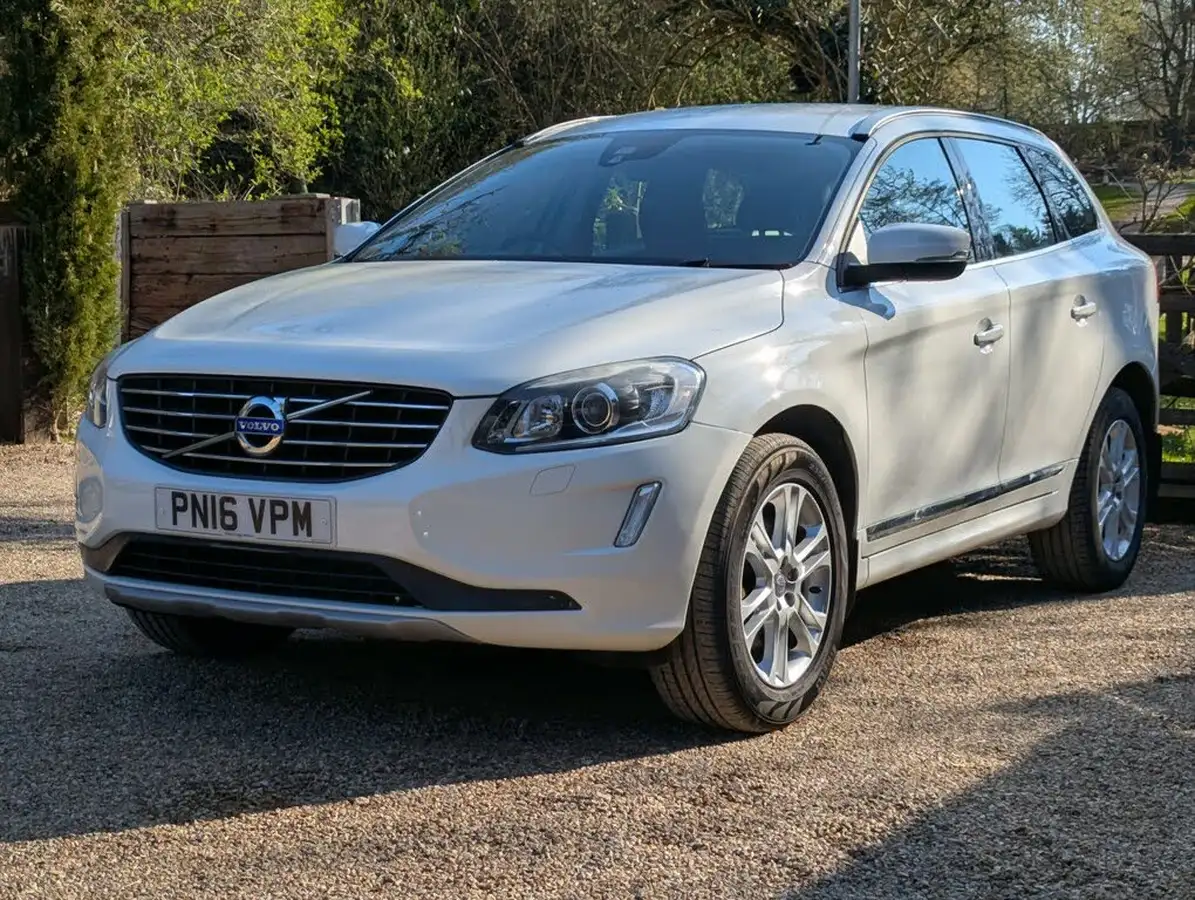 2016-volvo-xc60-24td-d5-se-lux-geartronic-big-6