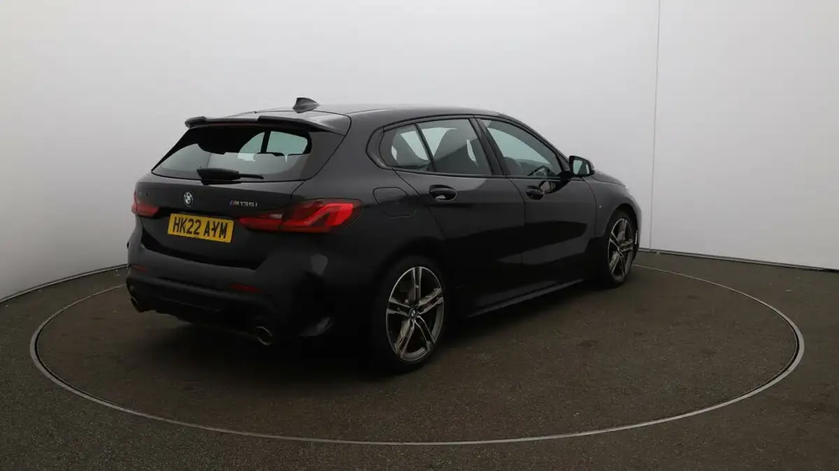 2022-bmw-1-series-20-m135i-xdrive-big-48