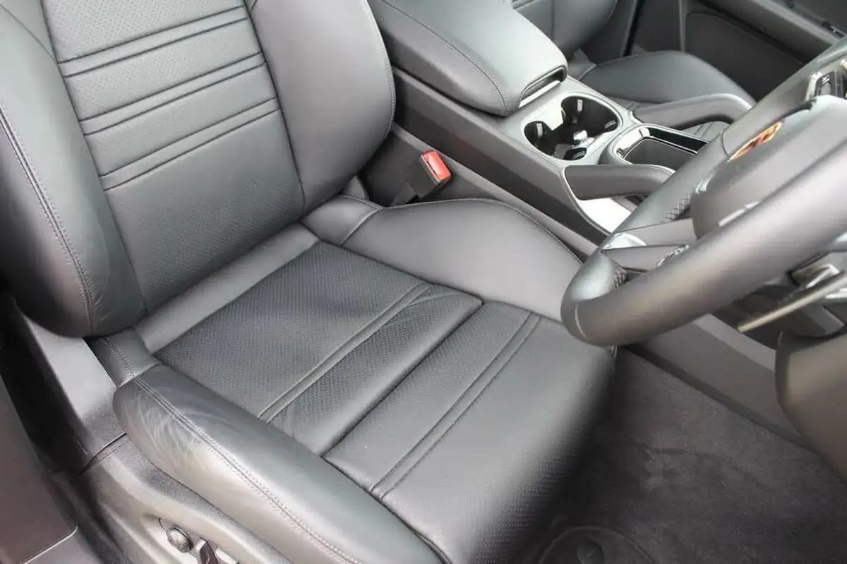 2024-porsche-cayenne-30-v6-353ps-coupe-big-7