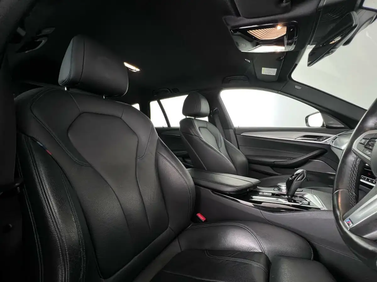 2018-bmw-5-series-30td-530d-m-sport-touring-5d-big-9