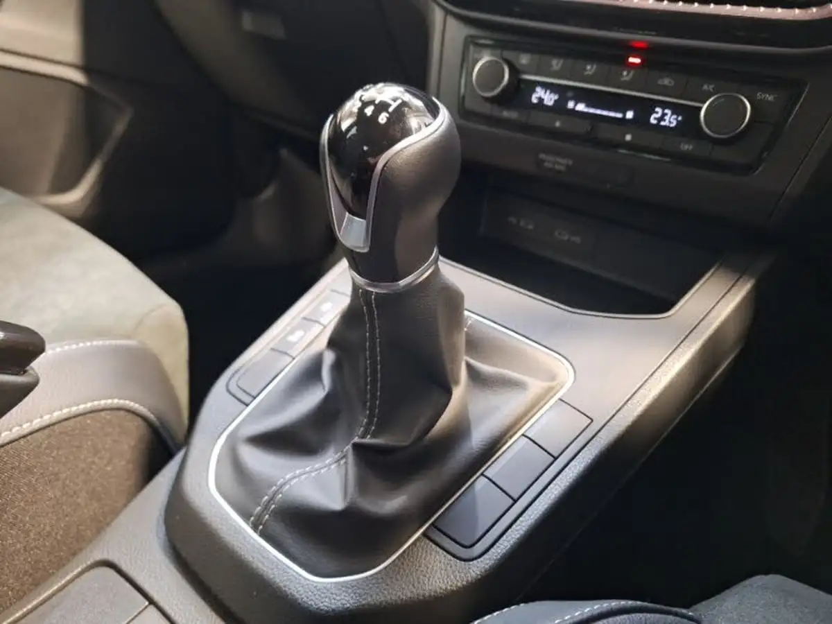 2024-seat-ibiza-10-tsi-xcellence-115ps-big-10