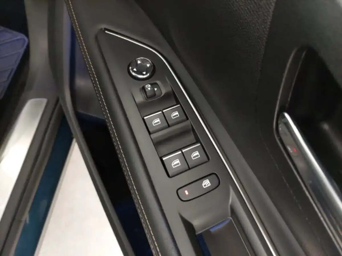 2022-peugeot-3008-suv-15-bluehdi-gt-premium-big-11