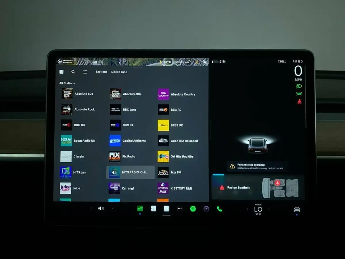 2022-tesla-model-3-e-rwd-big-29