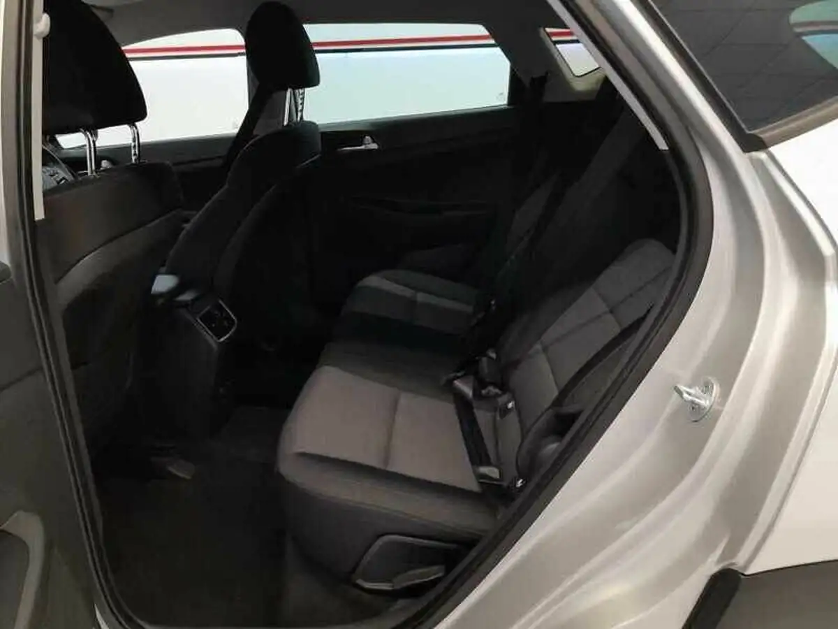 2019-hyundai-tucson-16-gdi-se-nav-big-32