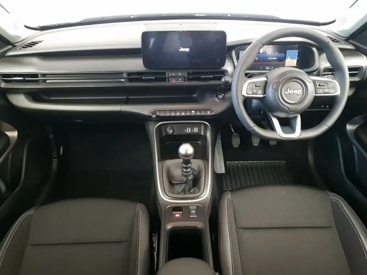 2024-jeep-avenger-12-gse-altitude-big-2
