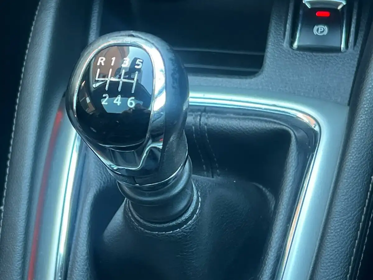 2015-nissan-qashqai-15dci-n-tec-big-22