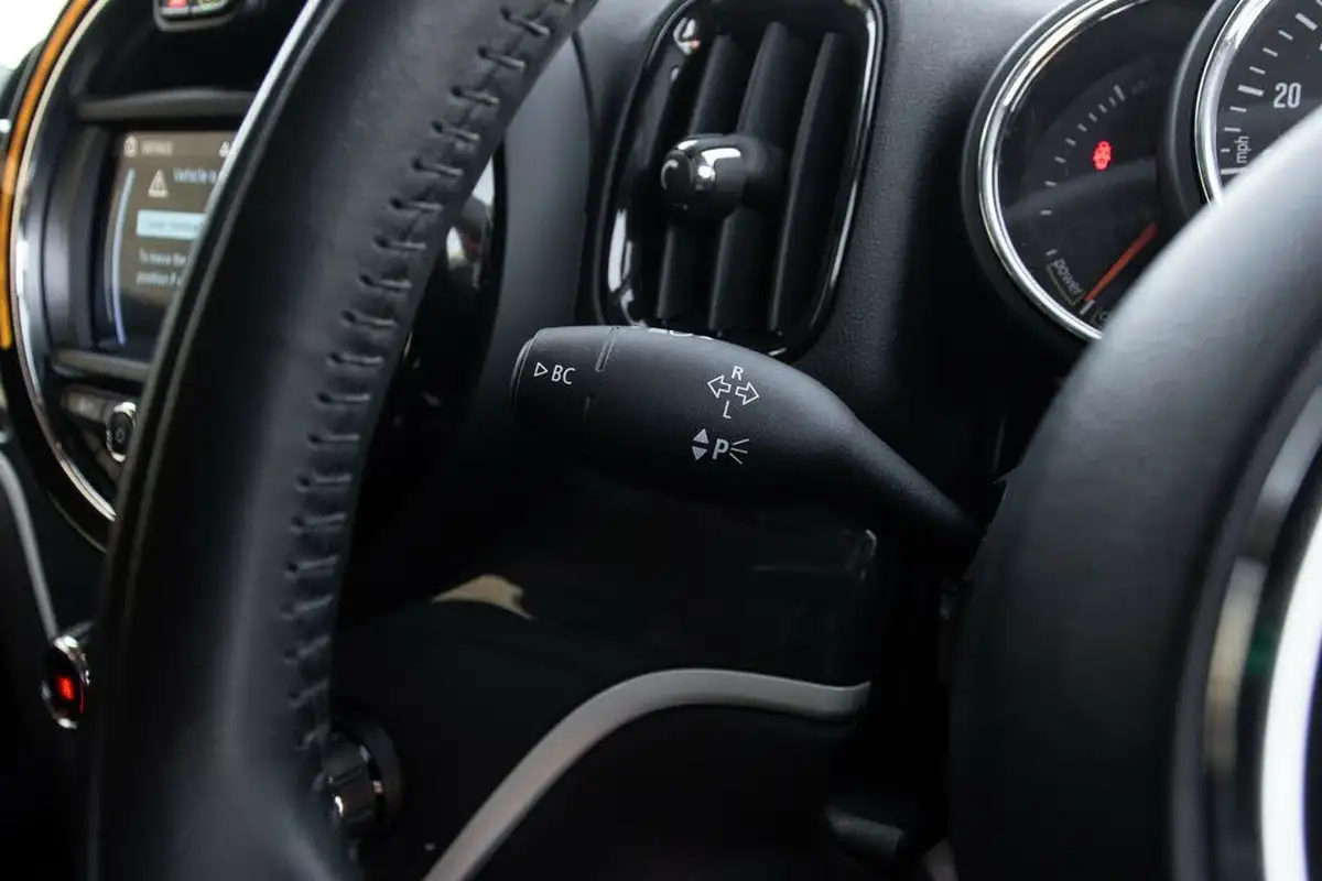 2018-mini-countryman-15-cooper-s-e-phev-ss-big-16