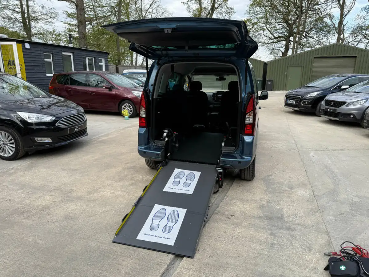 2018-citroen-berlingo-16bluehdi-multispace-flair-100bhp-ss-etg6-big-4