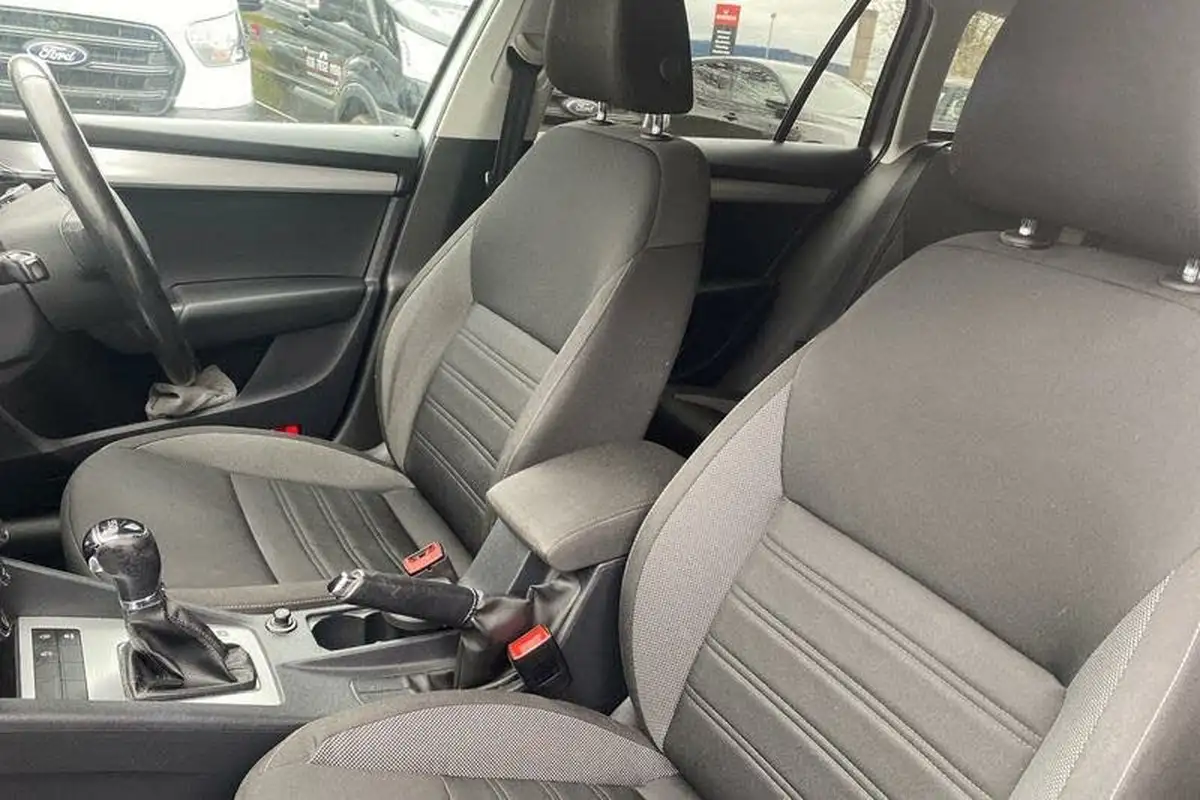 2017-skoda-octavia-14-tsi-se-estate-dsg-big-18