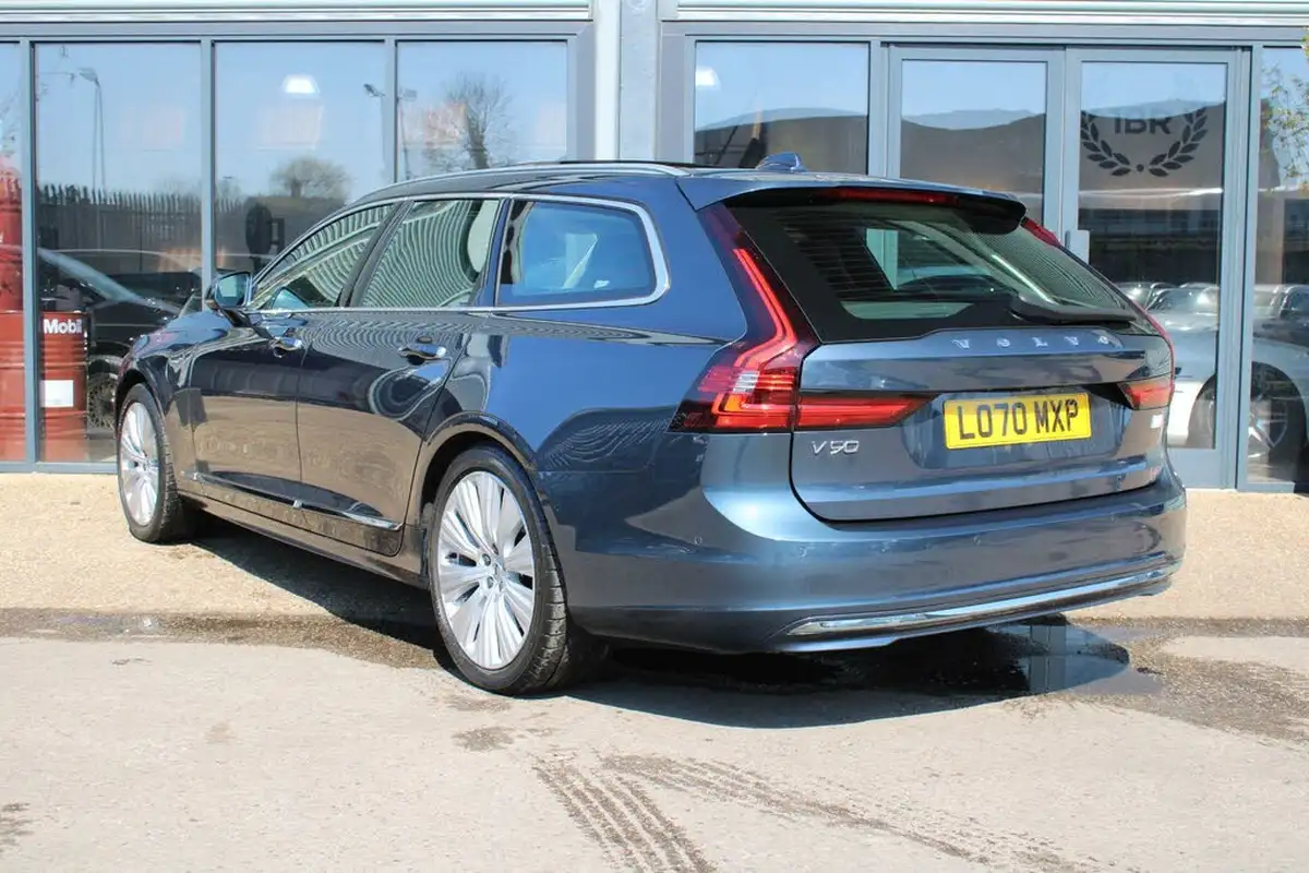 2021-volvo-v90-20-t6-inscription-340bhp-big-1