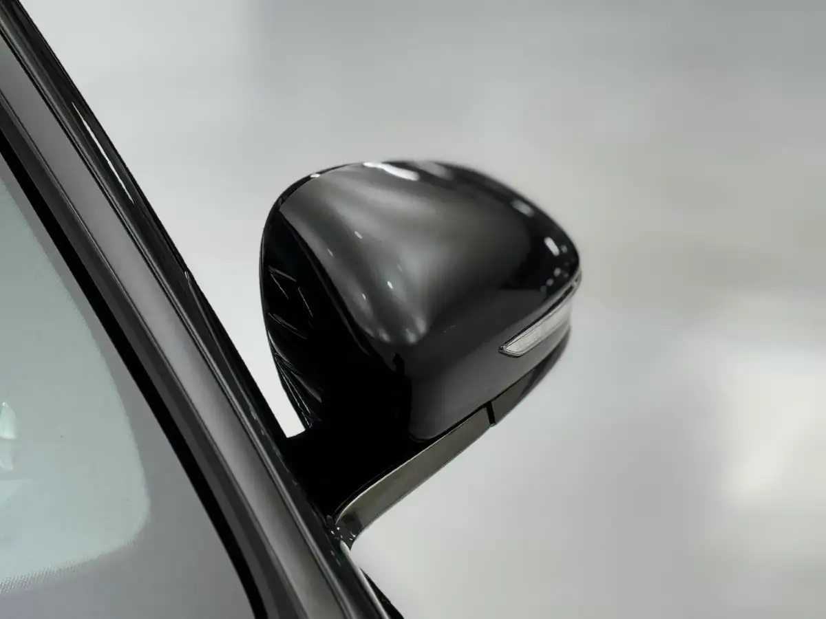 2022-genesis-g70-20-t-sport-line-shooting-brake-5d-big-30