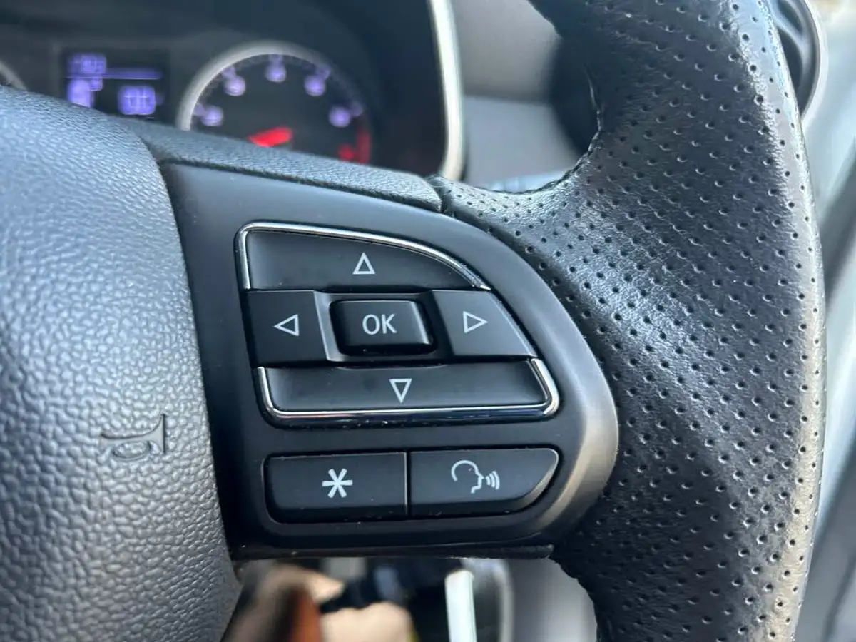 2019-mg-zs-suv-15-vti-tech-exclusive-105bhp-big-31