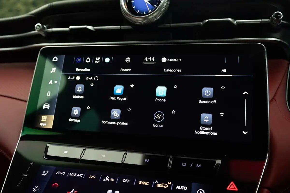 2023-maserati-grecale-20-modena-big-49