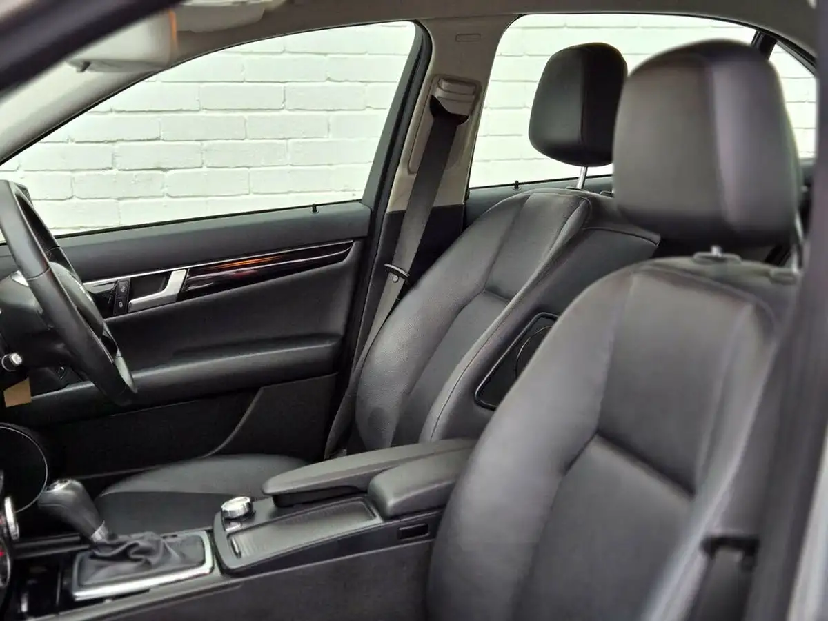 2013-mercedes-benz-c-class-16-c180-executive-se-saloon-4d-7g-tronic-plus-big-38