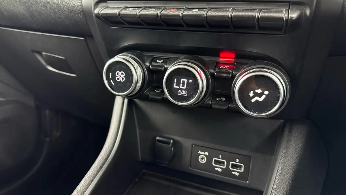 2020-renault-captur-13-tce-s-edition-130bhp-edc-auto-big-17