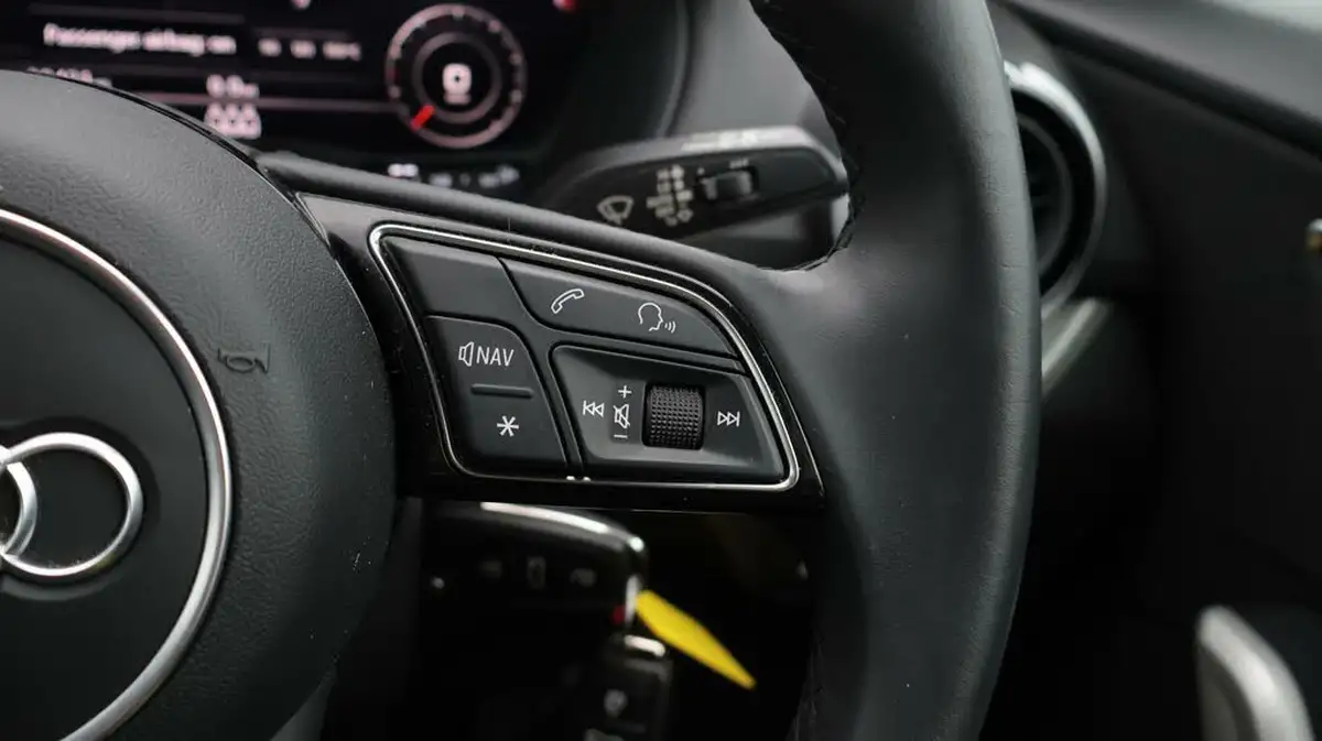 2022-audi-q2-15-35-tfsi-sport-s-tronic-big-24