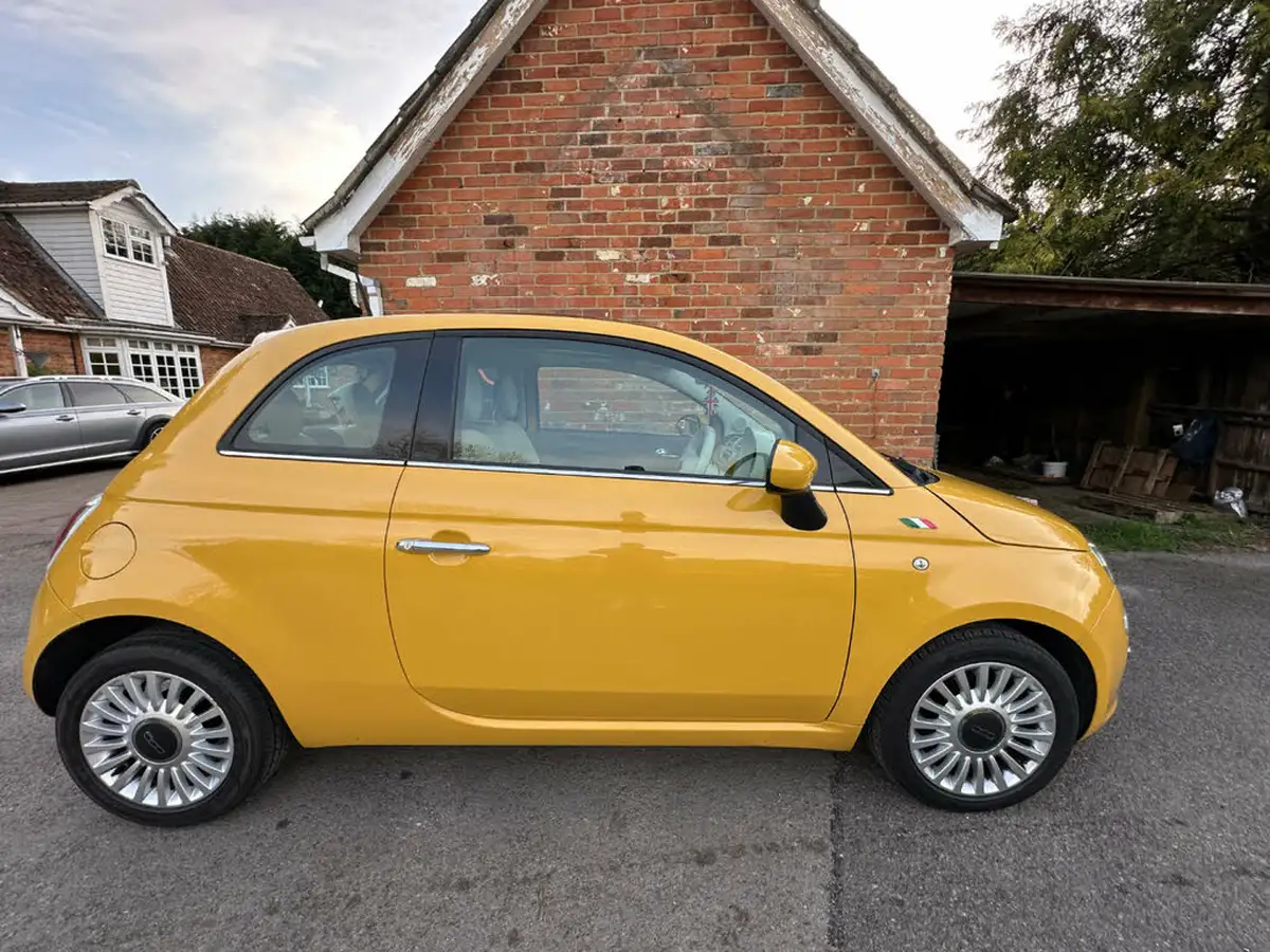 2013-fiat-500-12-lounge-big-25
