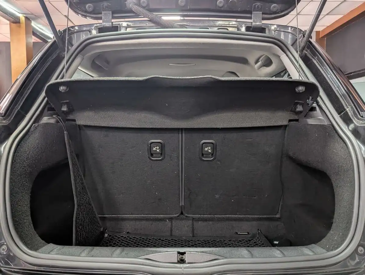 2009-mini-cooper-16-cooper-120bhp-hatchback-3d-big-16