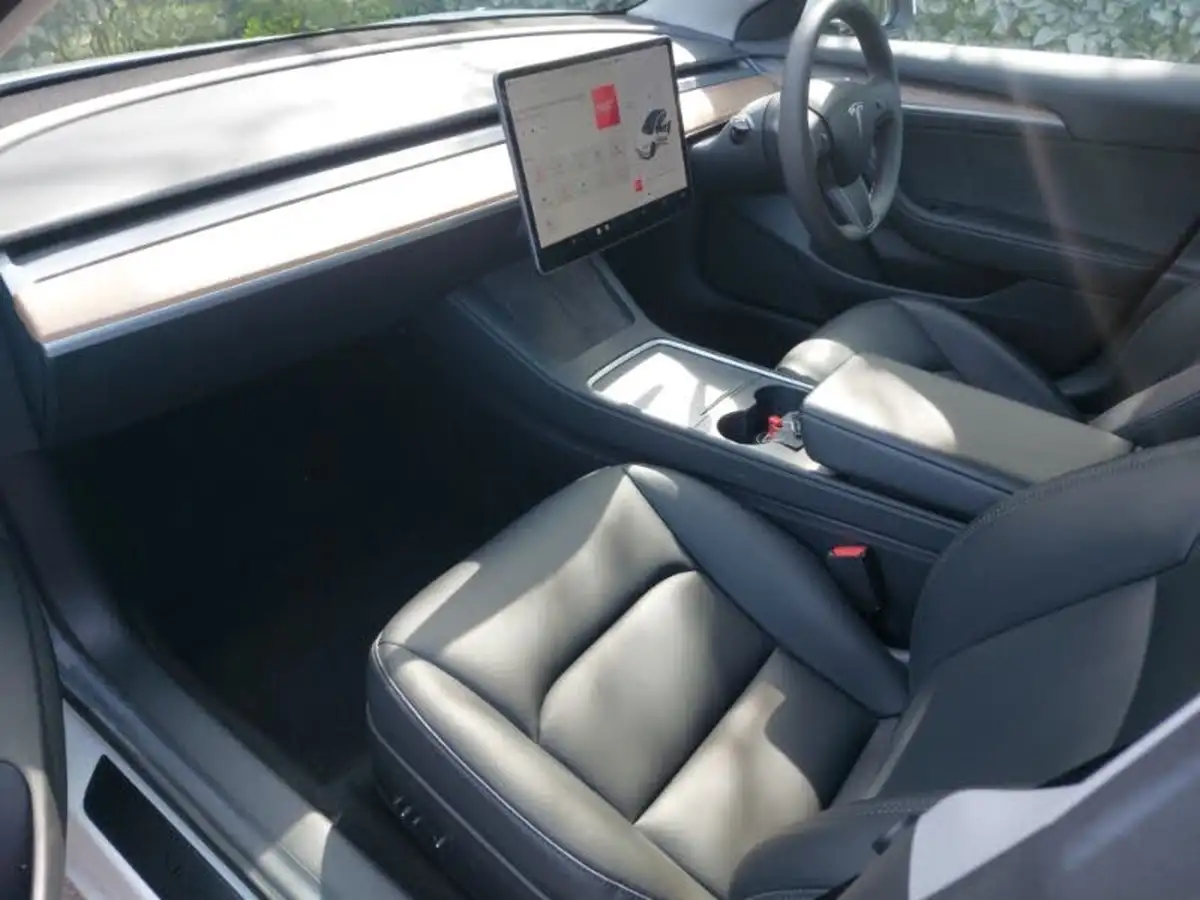 2021-tesla-model-3-e-long-range-awd-big-4