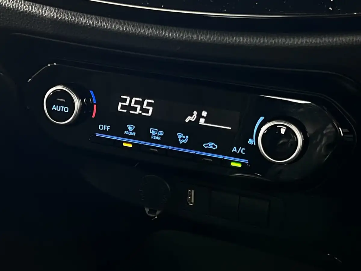 2023-toyota-aygo-x-10-vvt-i-edge-big-28