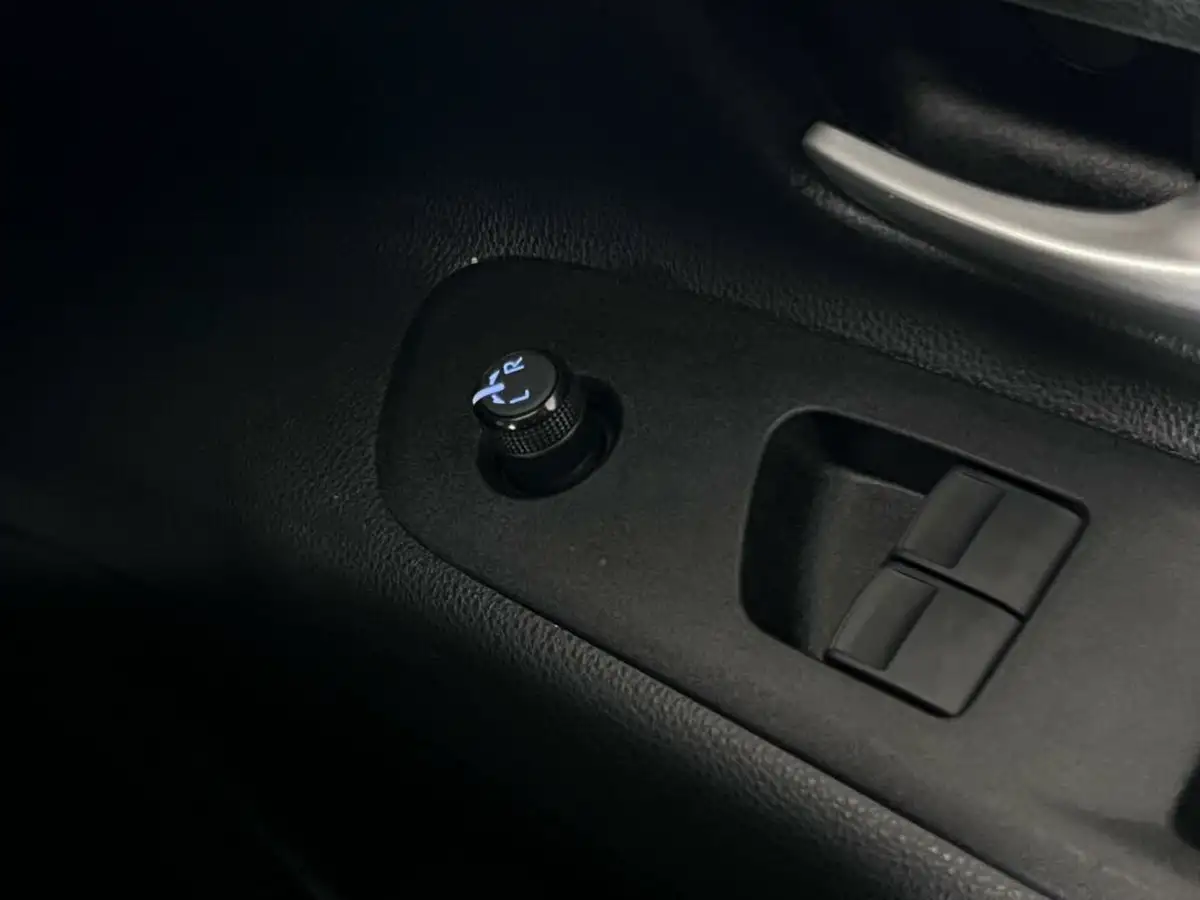 2023-toyota-aygo-x-10-vvt-i-edge-big-31