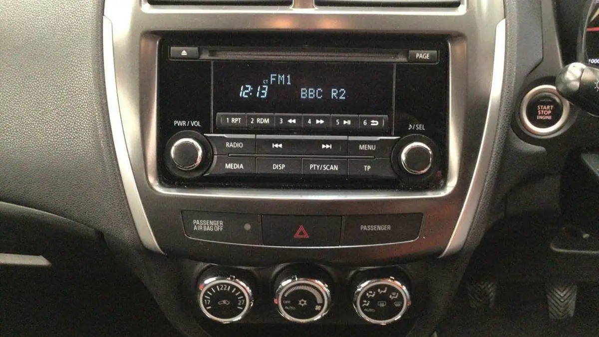 2013-mitsubishi-asx-16-3-leather-big-8