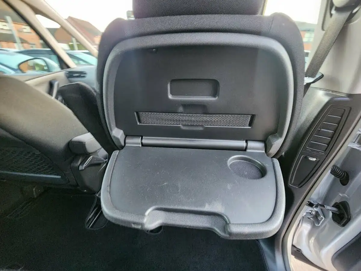 2014-citroen-c4-picasso-16e-hdi-vtr-90ps-etg6-big-15