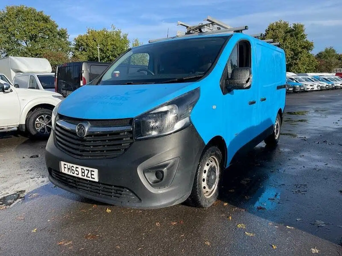 2015-vauxhall-vivaro-16cdti-2900-ecoflex-l1h1-120ps-biturbo-panel-van-big-11