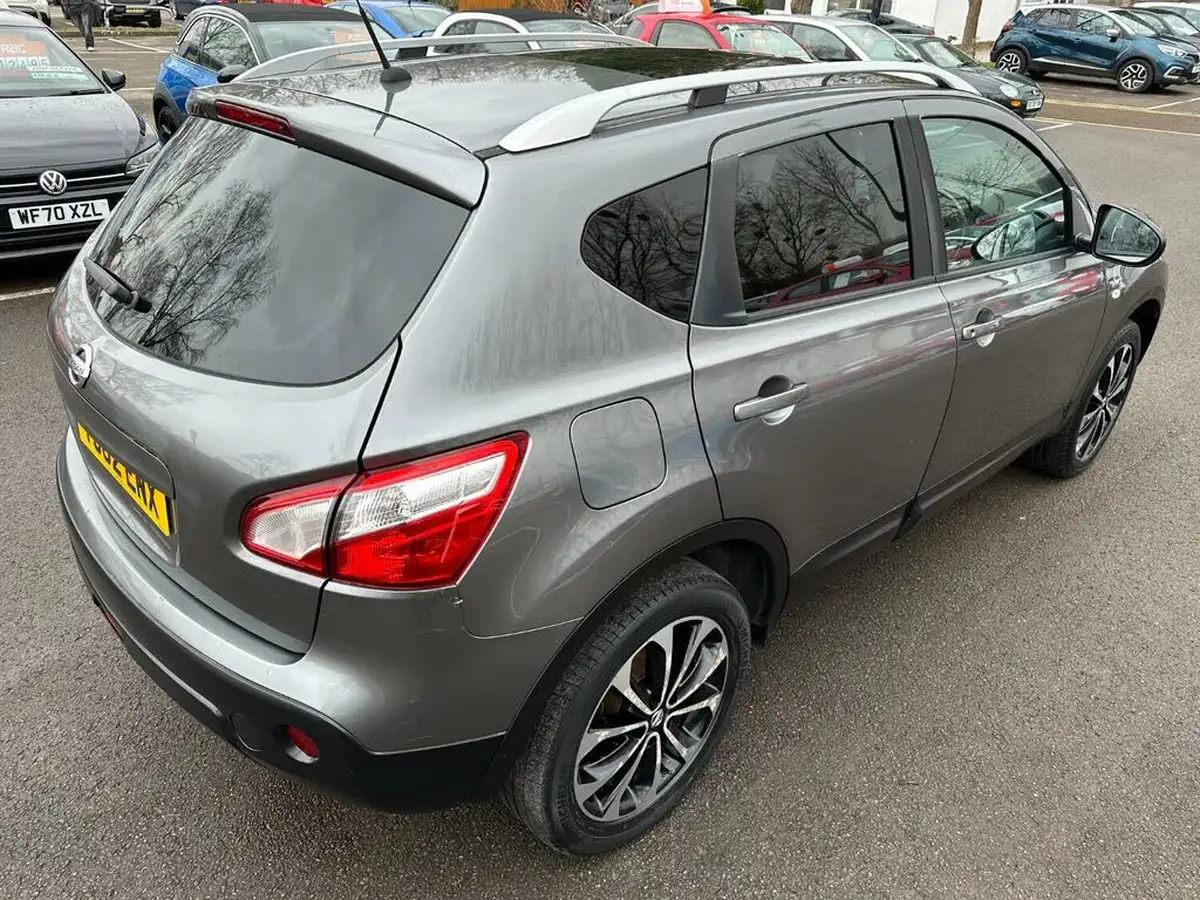 2013-nissan-qashqai-16-n-tec-big-20