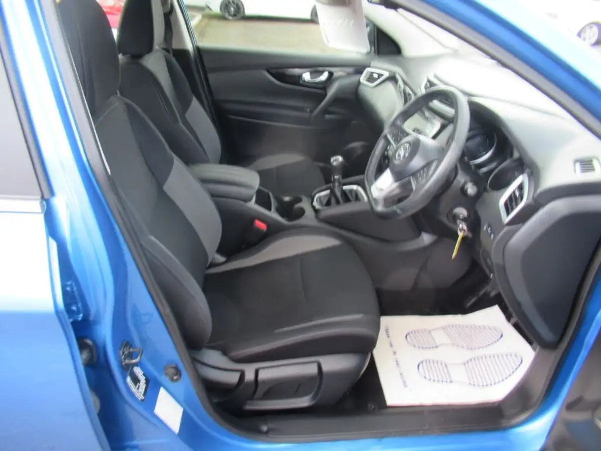 2020-nissan-qashqai-13-dig-t-acenta-premium-140ps-big-10