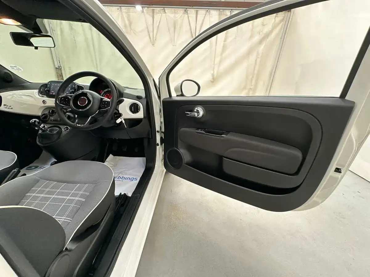 2020-fiat-500-12-lounge-big-23