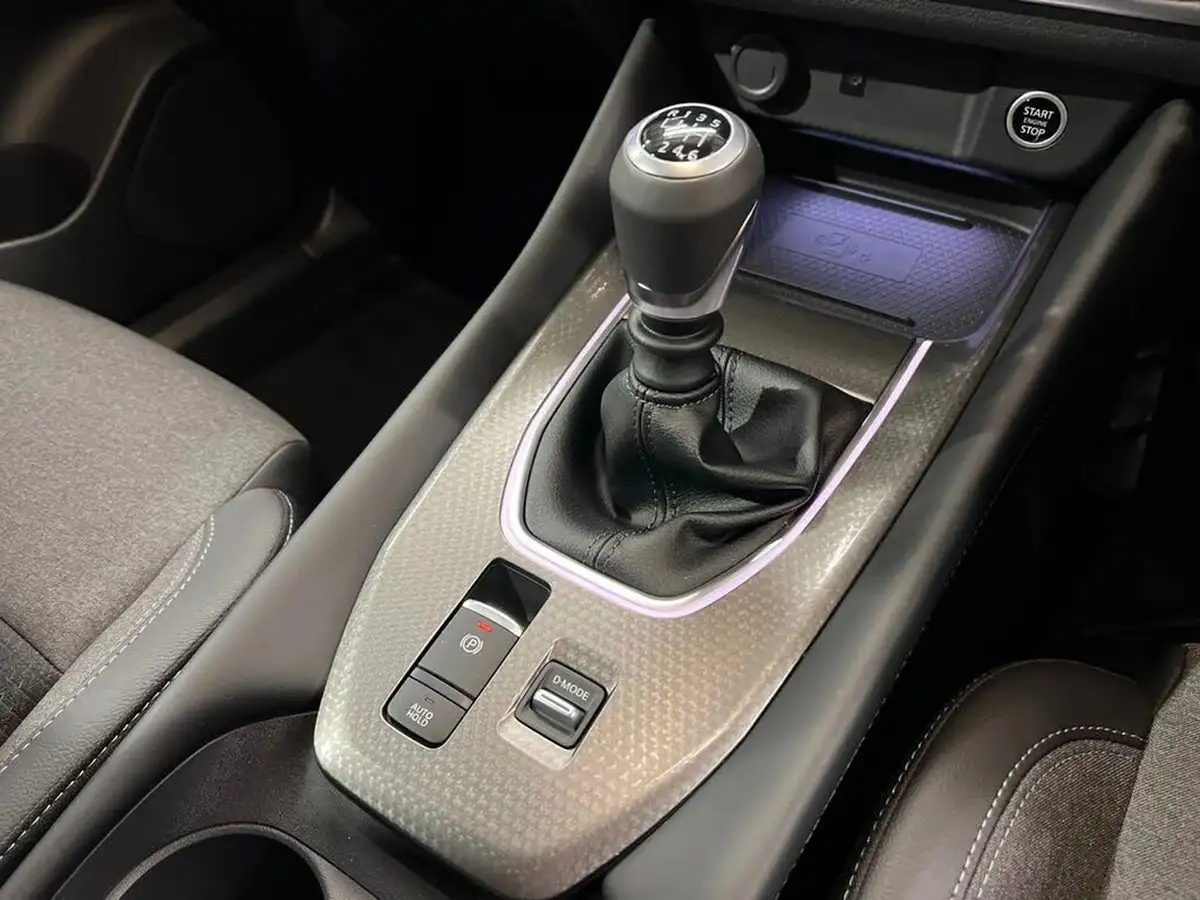2024-nissan-qashqai-13-dig-t-n-connecta-140ps-mild-hybrid-big-23