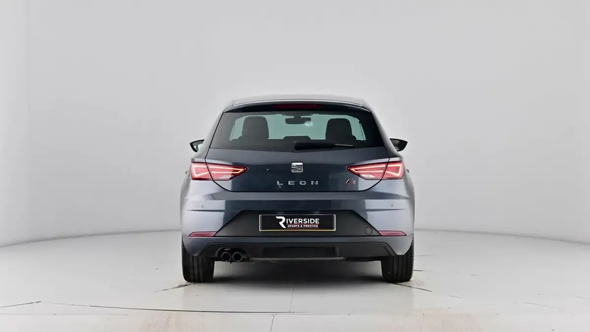 2019-seat-leon-20-tsi-fr-hatchback-big-71