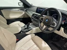 2019-bmw-5-series-small-64
