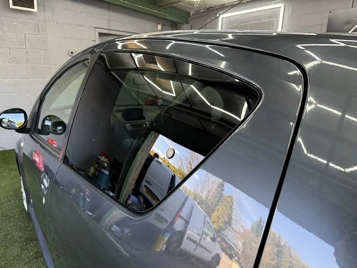 2011-toyota-aygo-10-aygo-go-vvt-i-5d-big-3