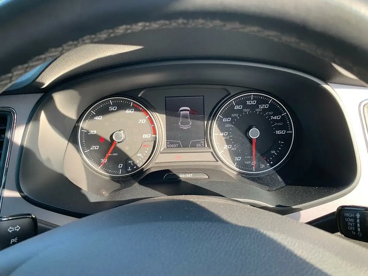 2019-seat-leon-15-tsi-evo-xcellence-130ps-ss-hatchback-big-13