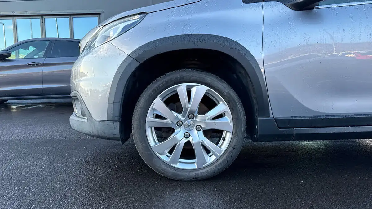2016-peugeot-2008-suv-12-puretech-allure-110bhp-ss-eat6-big-13