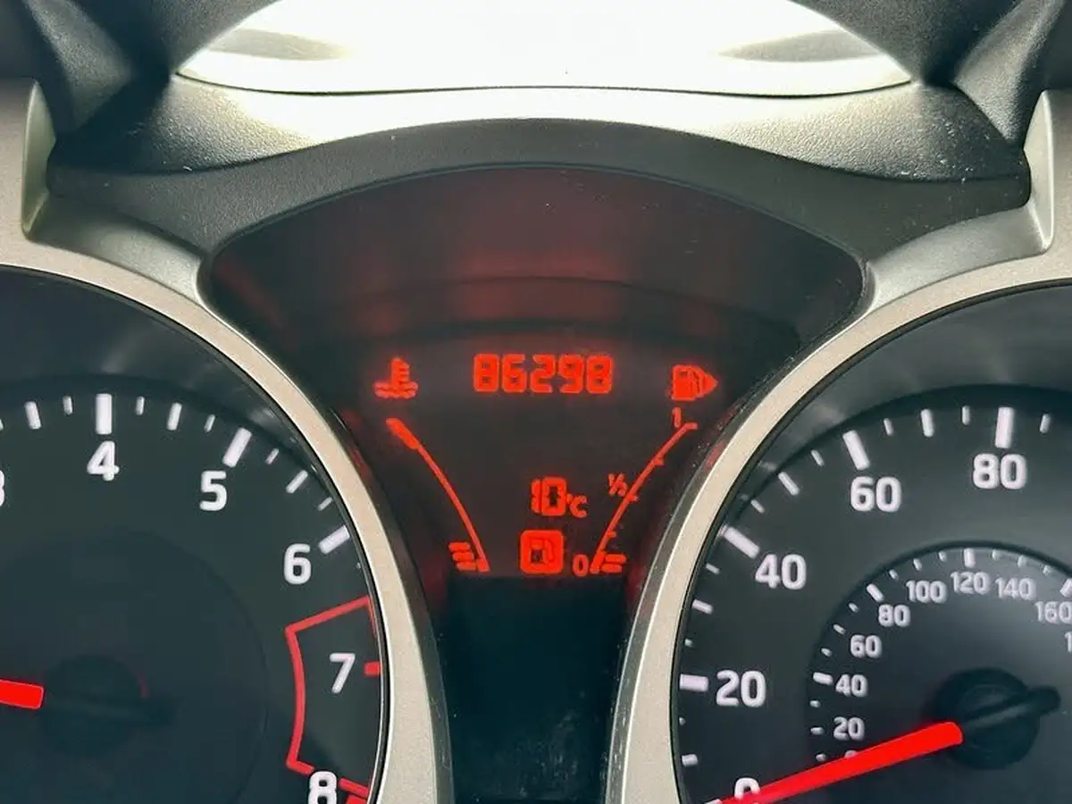 2012-nissan-juke-16-tekna-16v-1598cc-big-19