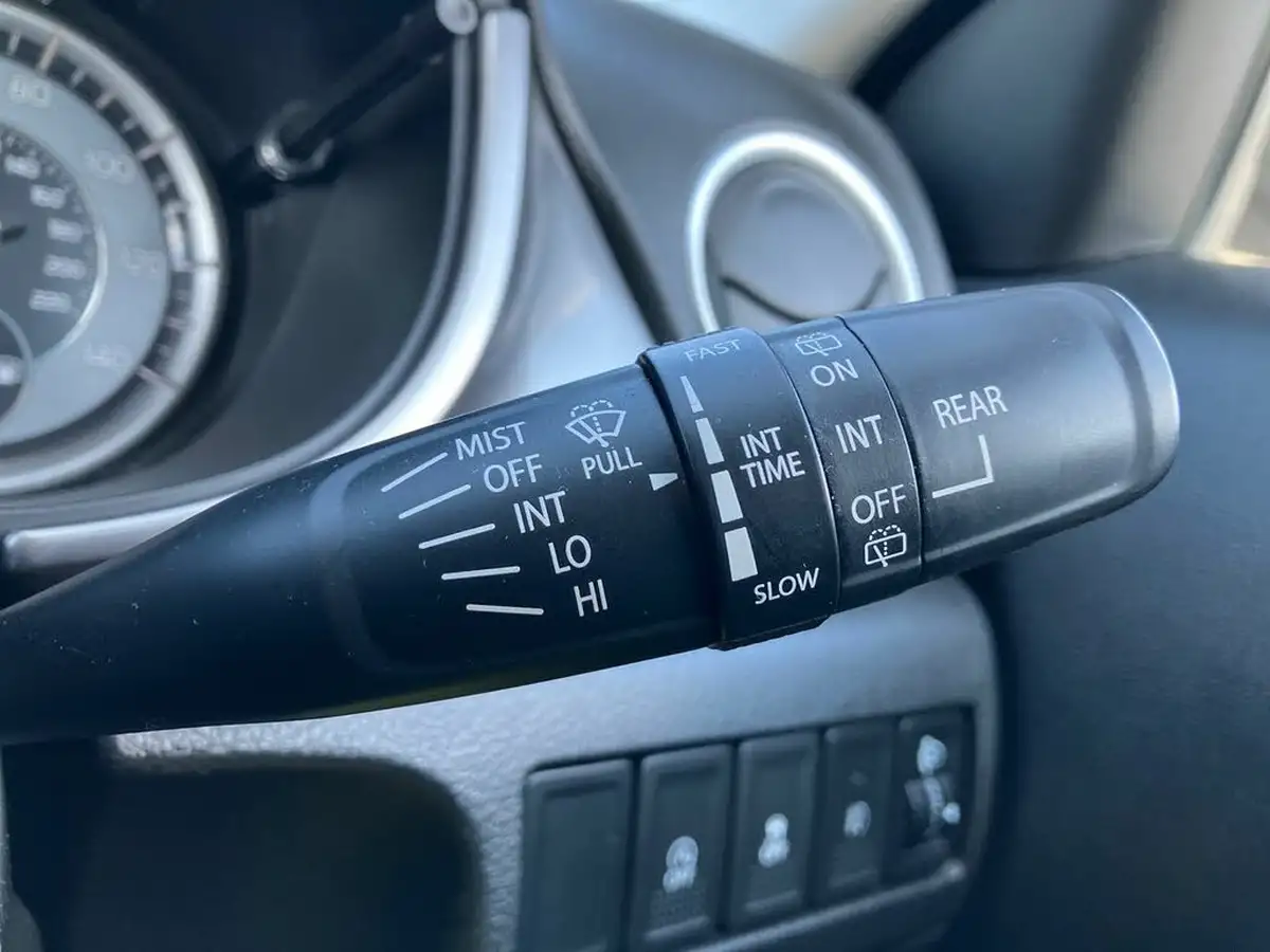 2019-suzuki-vitara-10-boosterjet-sz4-big-24