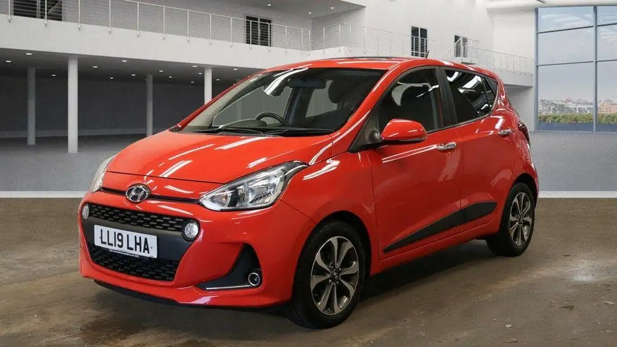 2019-hyundai-i10-12-premium-se-big-1