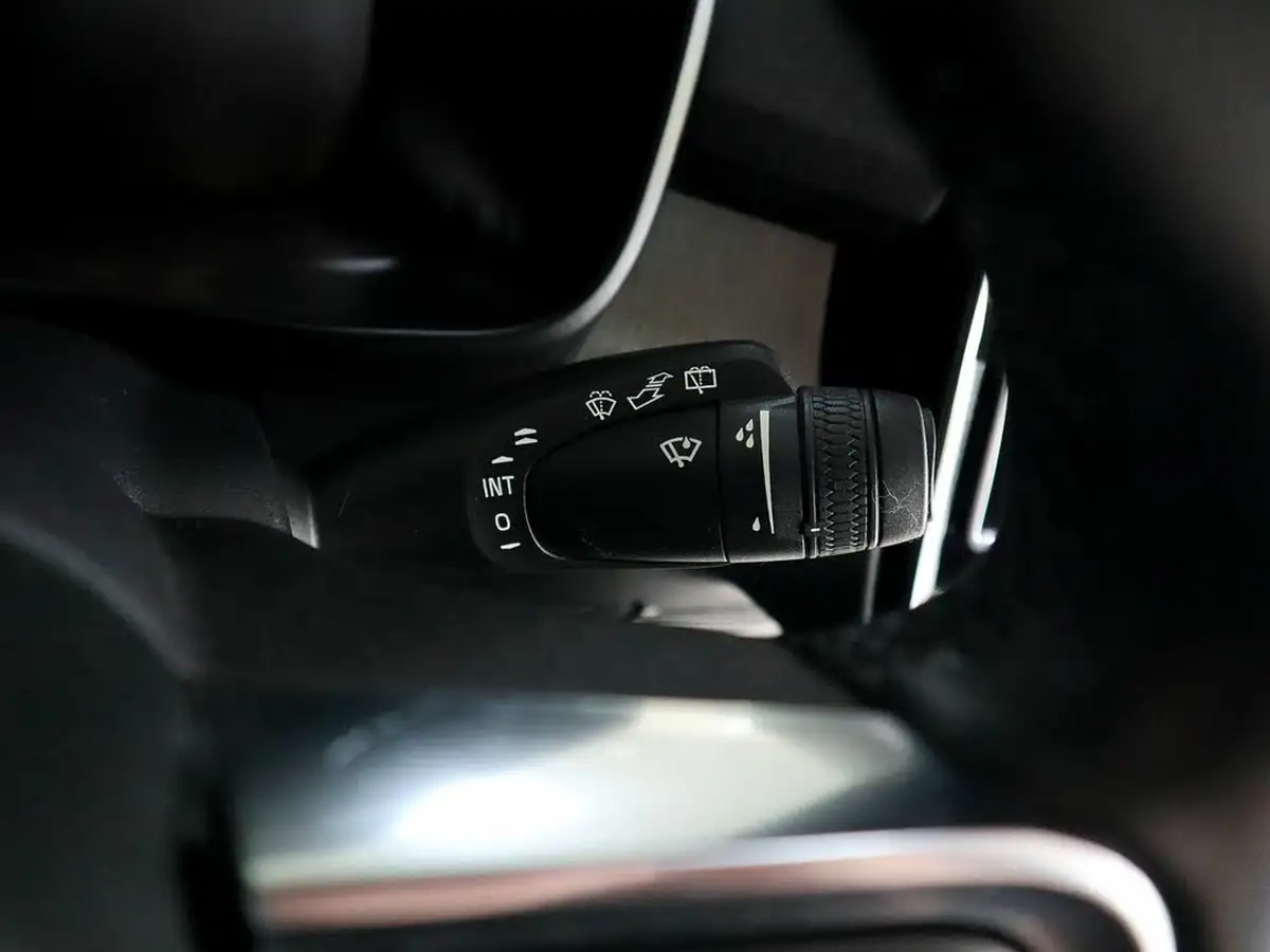 2022-volvo-xc40-15-t3-inscription-big-28