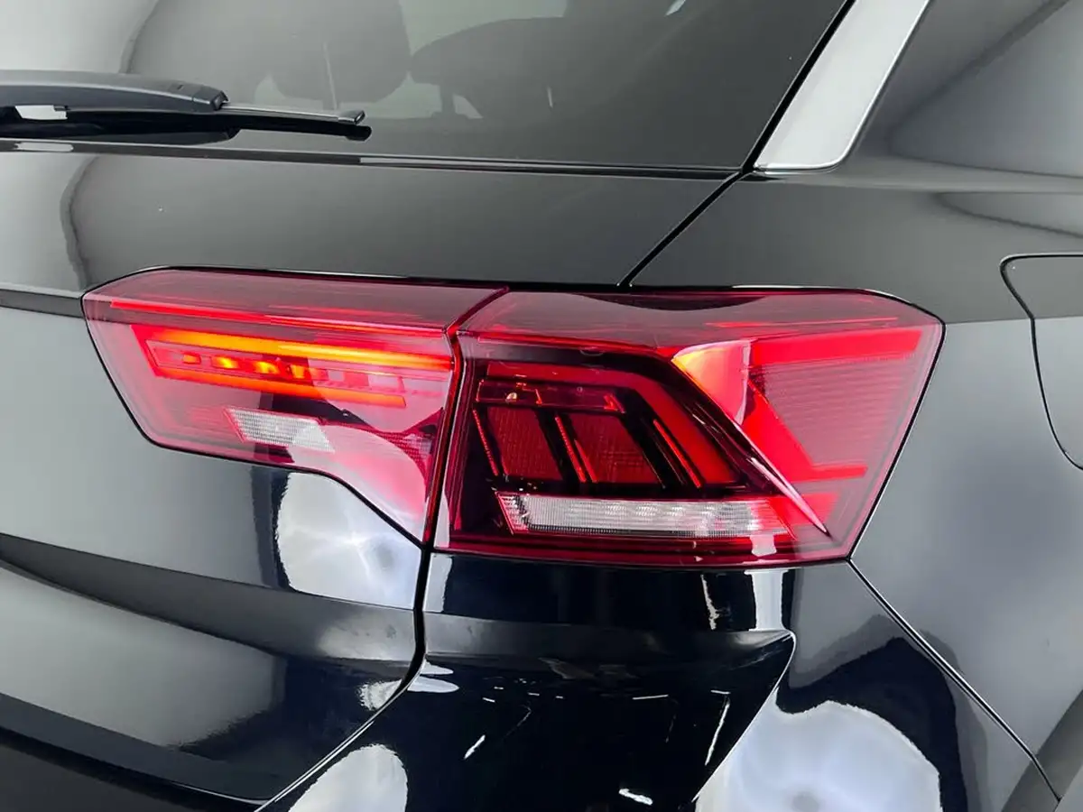 2019-volkswagen-t-roc-15-tsi-r-line-dsg-big-7