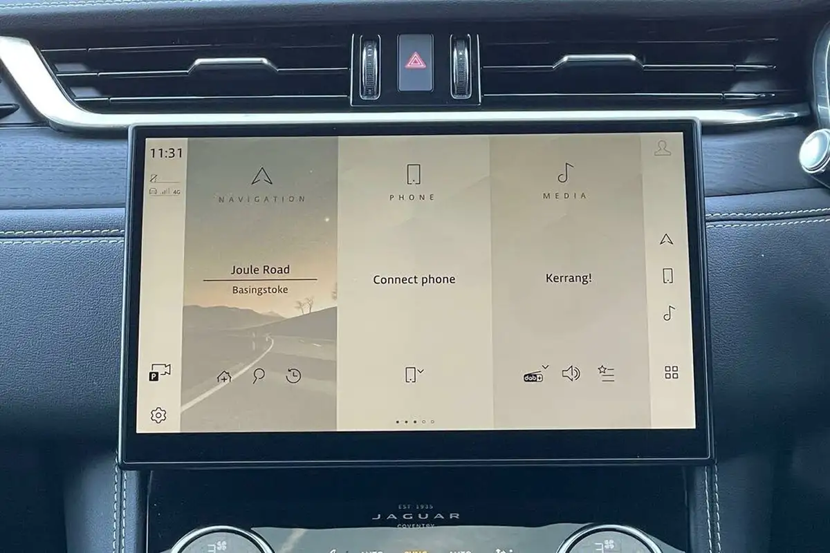 2022-jaguar-f-pace-20-d200-r-dynamic-black-big-20