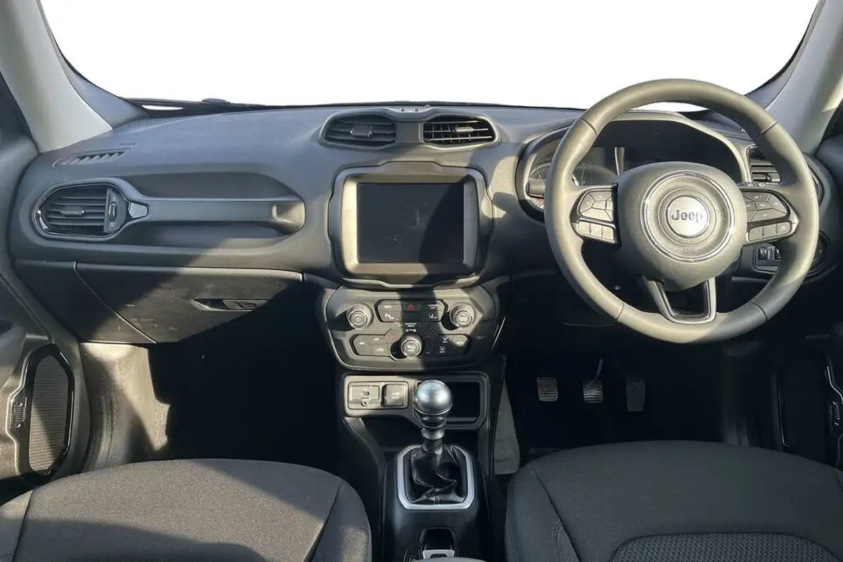 2022-jeep-renegade-10-gse-night-eagle-big-6