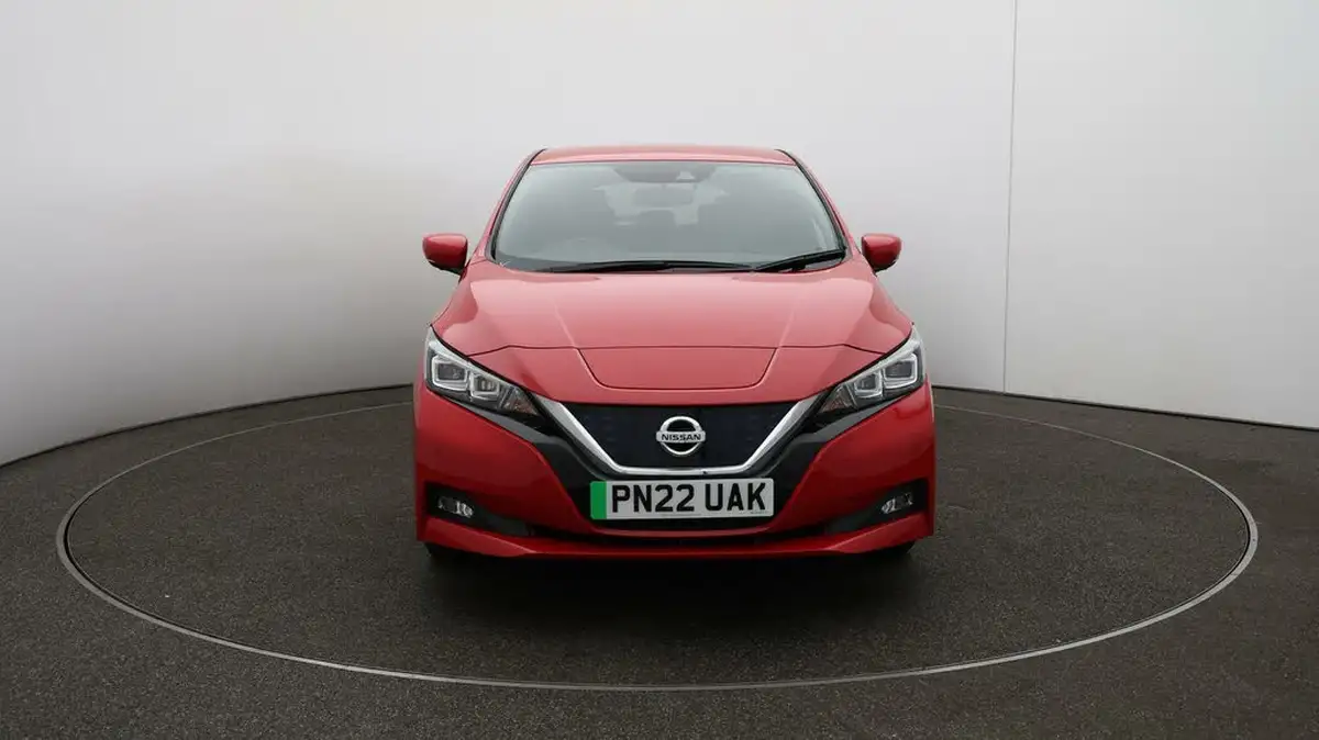 2022-nissan-leaf-e-tekna-big-2